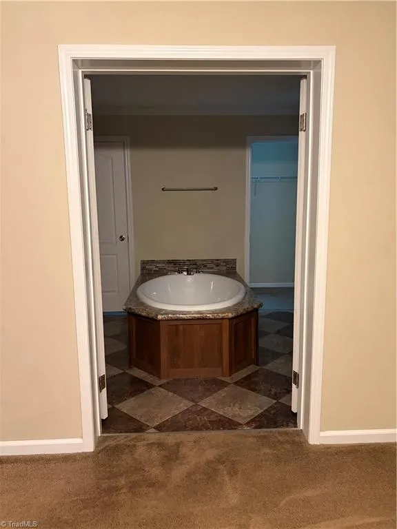 3826 Running Deer Road Jonesville, NC 28642