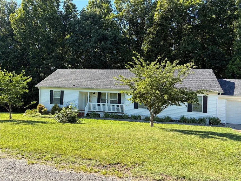 3826 Running Deer Road Jonesville, NC 28642