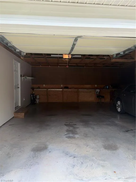 3826 Running Deer Road Jonesville, NC 28642