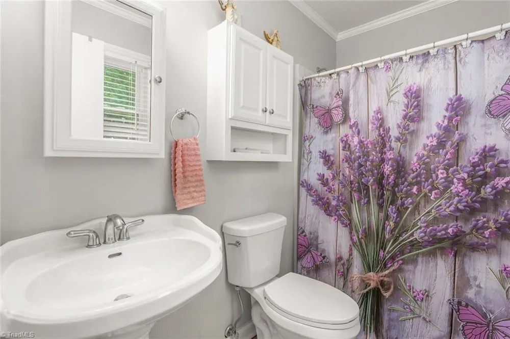 5304 Oswego Court Tobaccoville, NC 27050