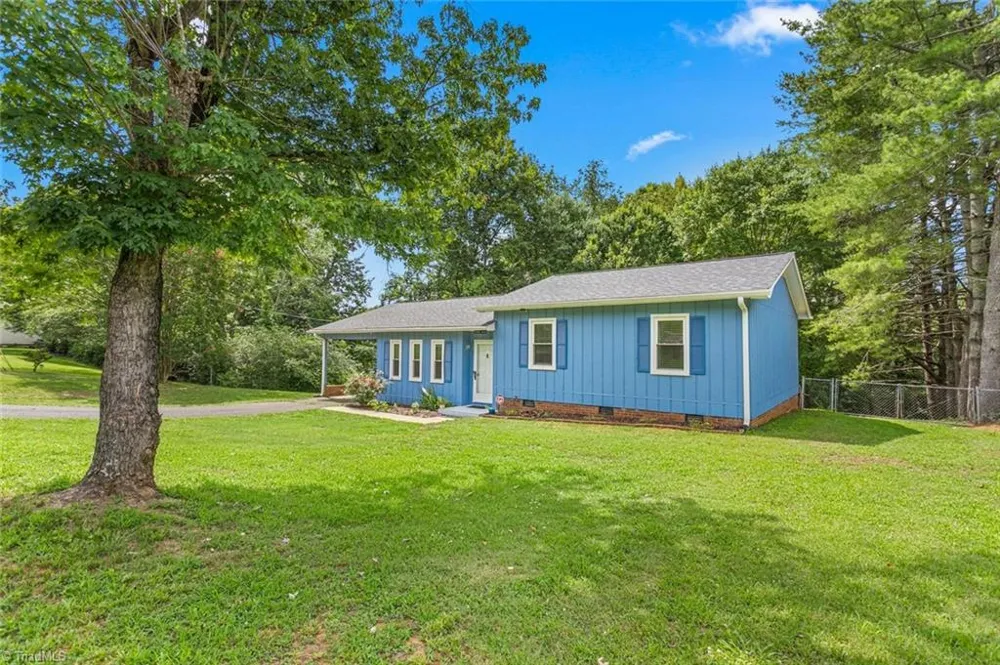 5304 Oswego Court Tobaccoville, NC 27050