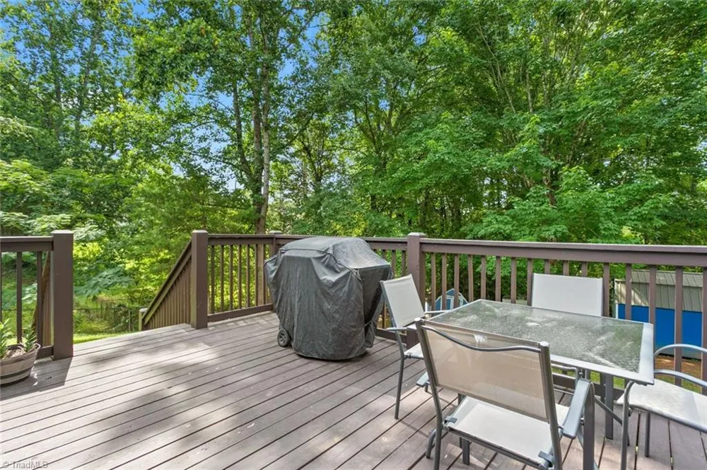 5304 Oswego Court Tobaccoville, NC 27050