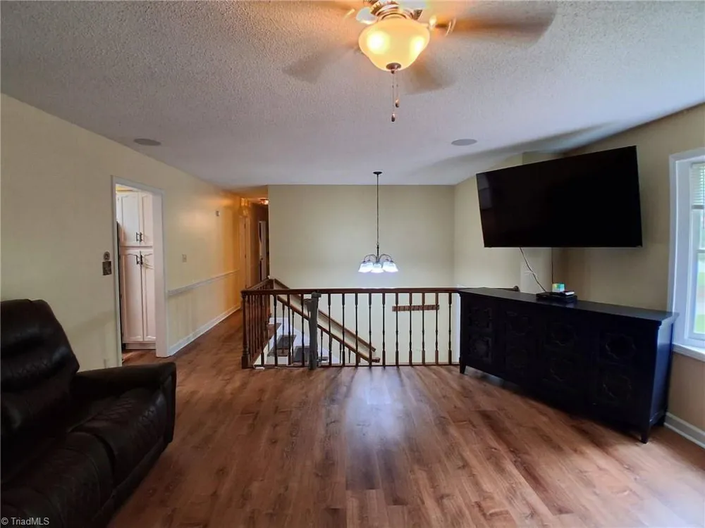 1492 Cedar Fork Road Clemmons, NC 27012