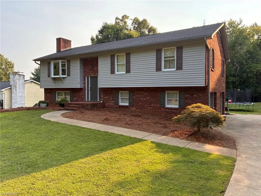1492 Cedar Fork Road Clemmons, NC 27012