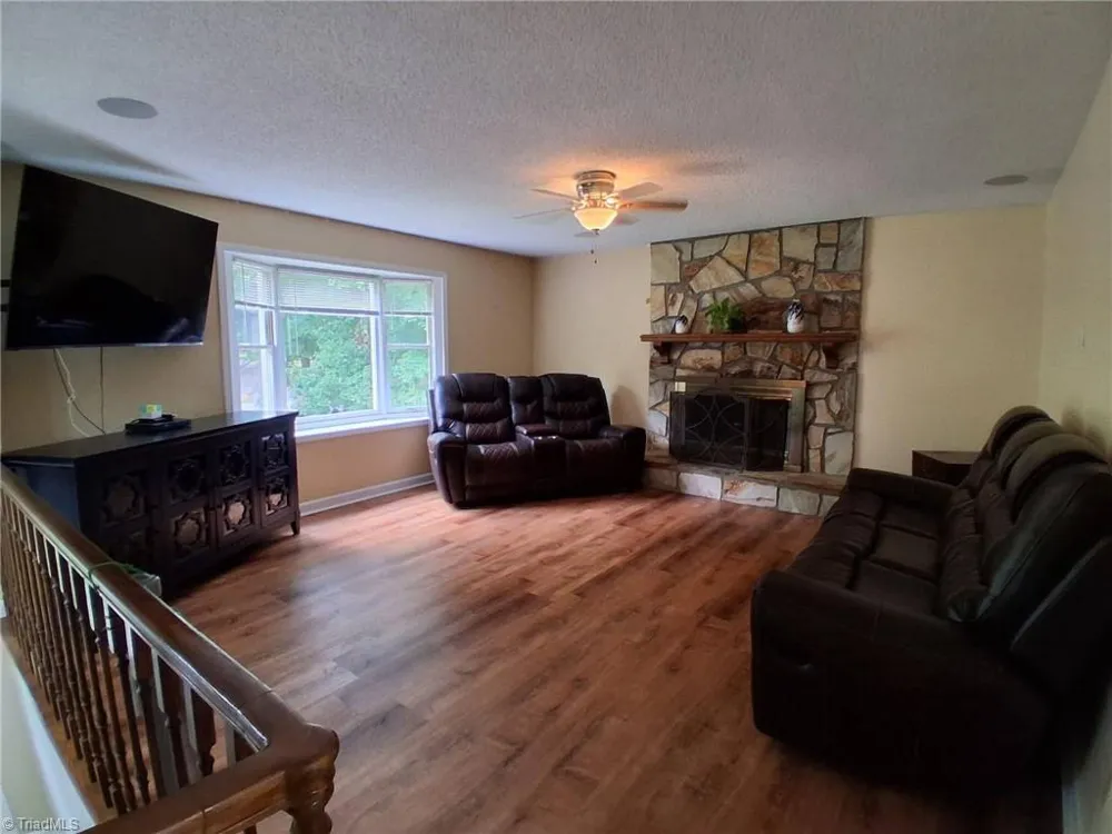 1492 Cedar Fork Road Clemmons, NC 27012