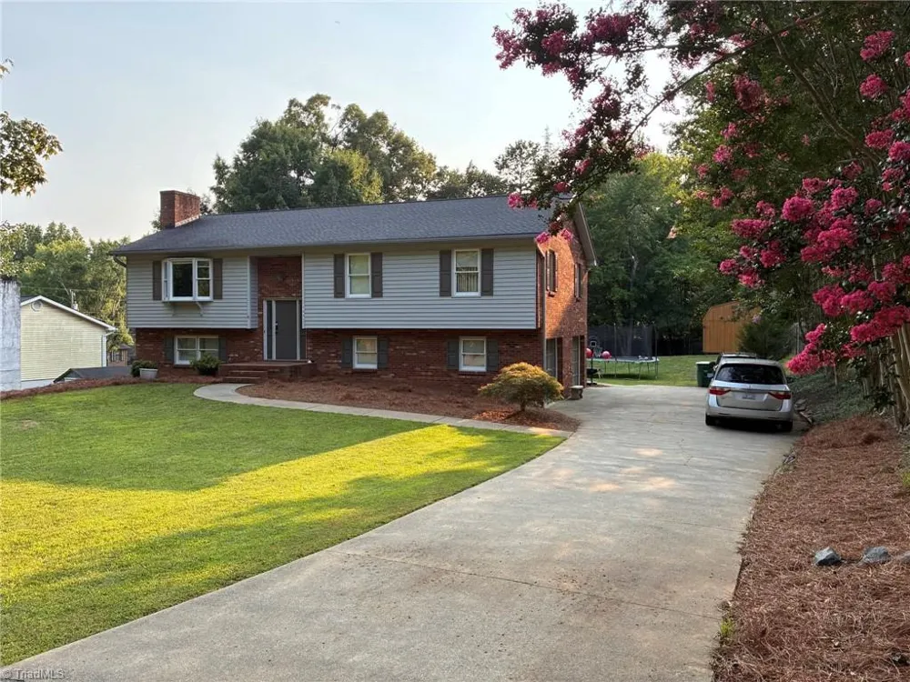 1492 Cedar Fork Road Clemmons, NC 27012