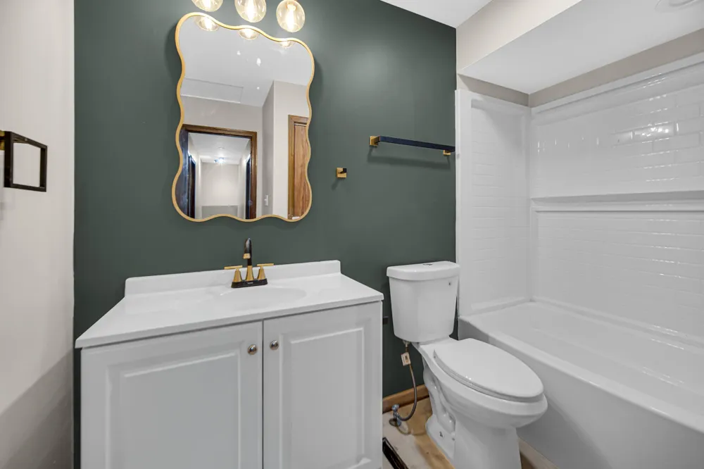 822 Luther Drive Hobart, IN 46342