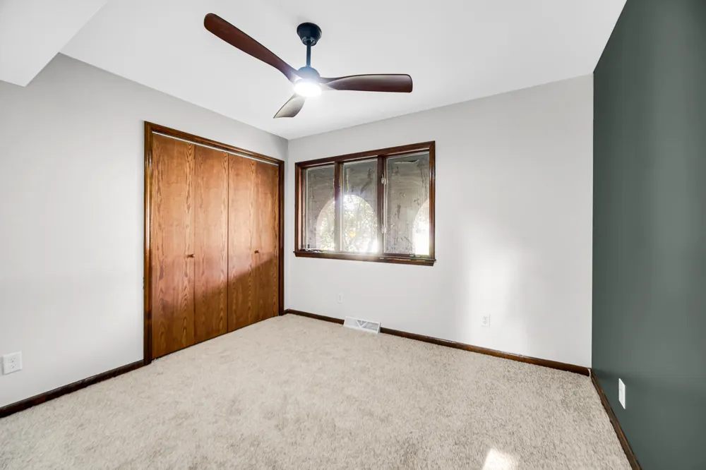 822 Luther Drive Hobart, IN 46342