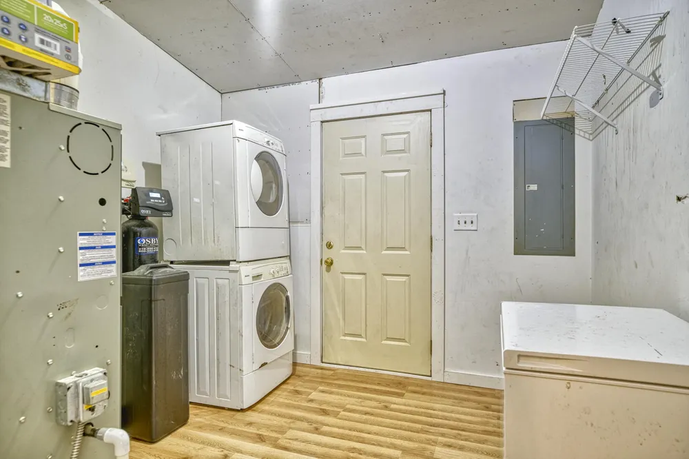 9713 490 E Demotte, IN 46310