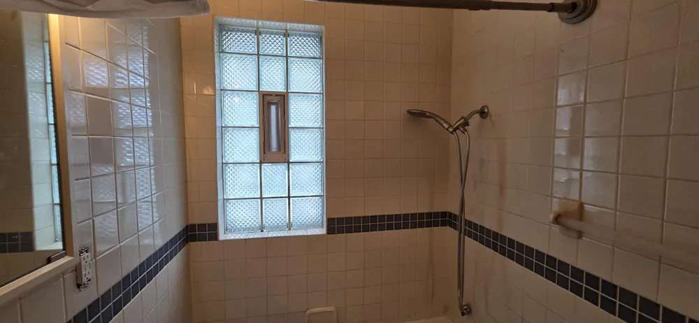 7515 Oak Avenue Gary, IN 46403