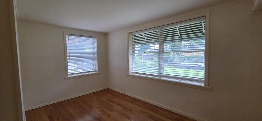 7515 Oak Avenue Gary, IN 46403