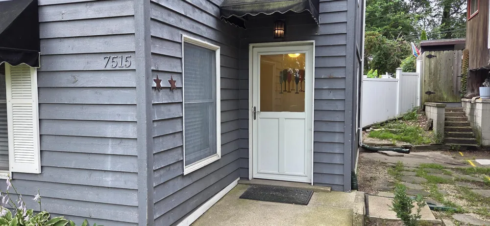 7515 Oak Avenue Gary, IN 46403