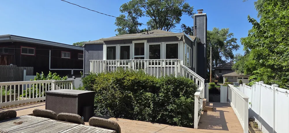 7515 Oak Avenue Gary, IN 46403