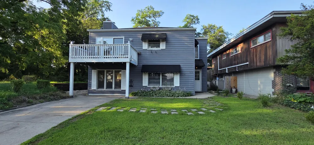 7515 Oak Avenue Gary, IN 46403