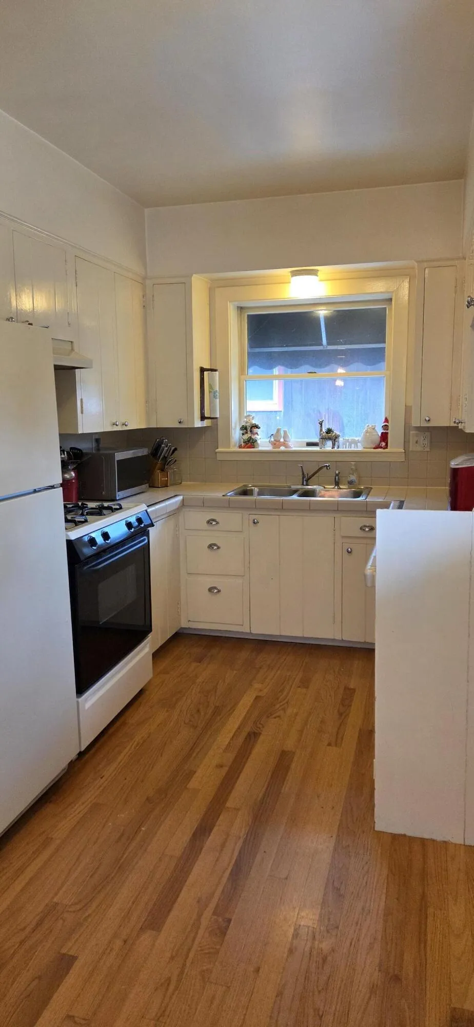 7515 Oak Avenue Gary, IN 46403