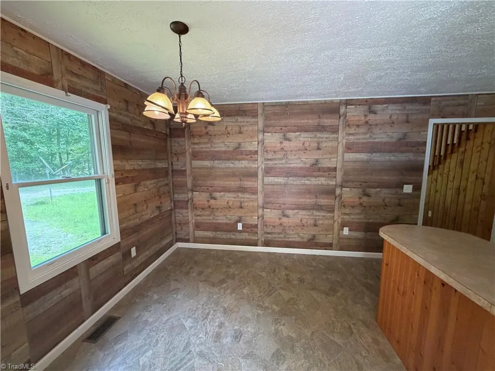 5020 Old Nc Highway 16 Millers Creek, NC 28651