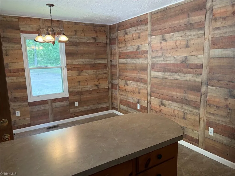 5020 Old Nc Highway 16 Millers Creek, NC 28651