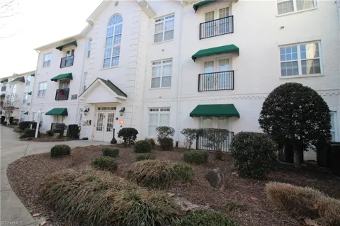 100 Sunset Circle