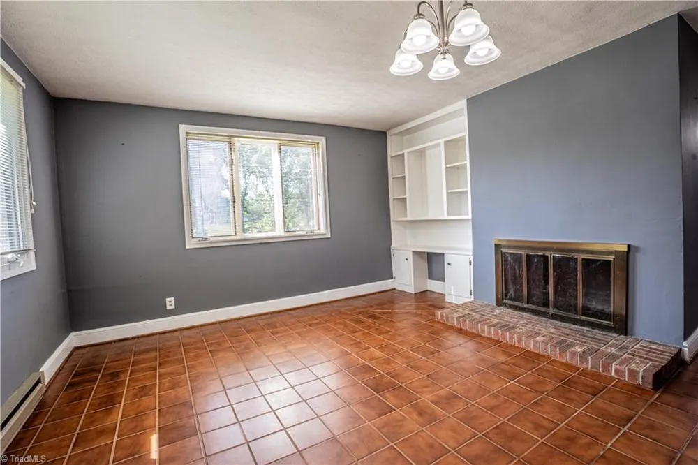 1437 Price Road Eden, NC 27288