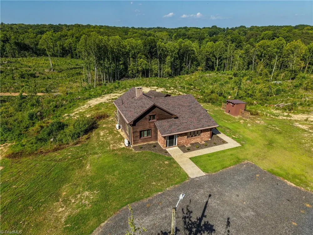 1437 Price Road Eden, NC 27288