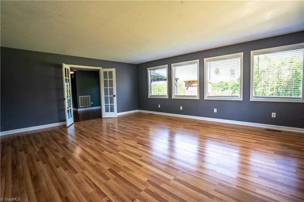 1437 Price Road Eden, NC 27288