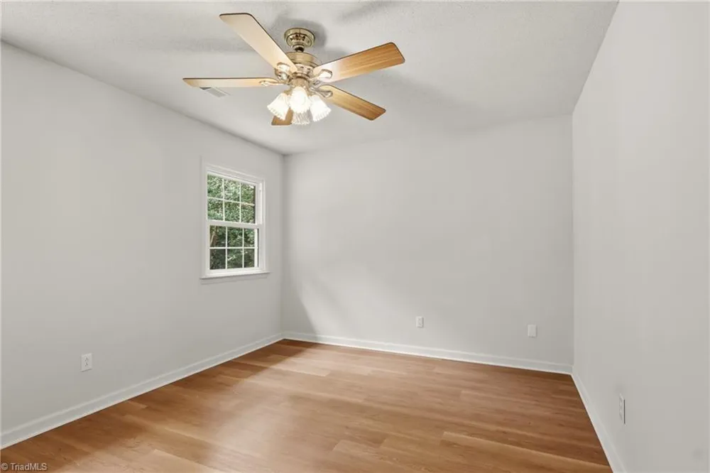 4105 Deer Track Court Winston-Salem, NC 27127