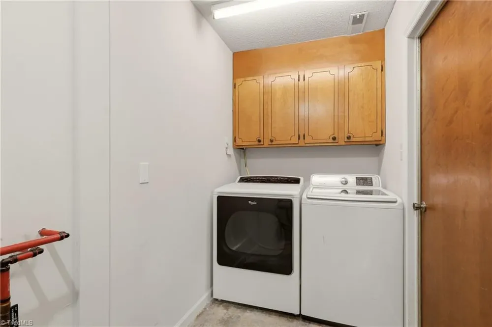 4105 Deer Track Court Winston-Salem, NC 27127