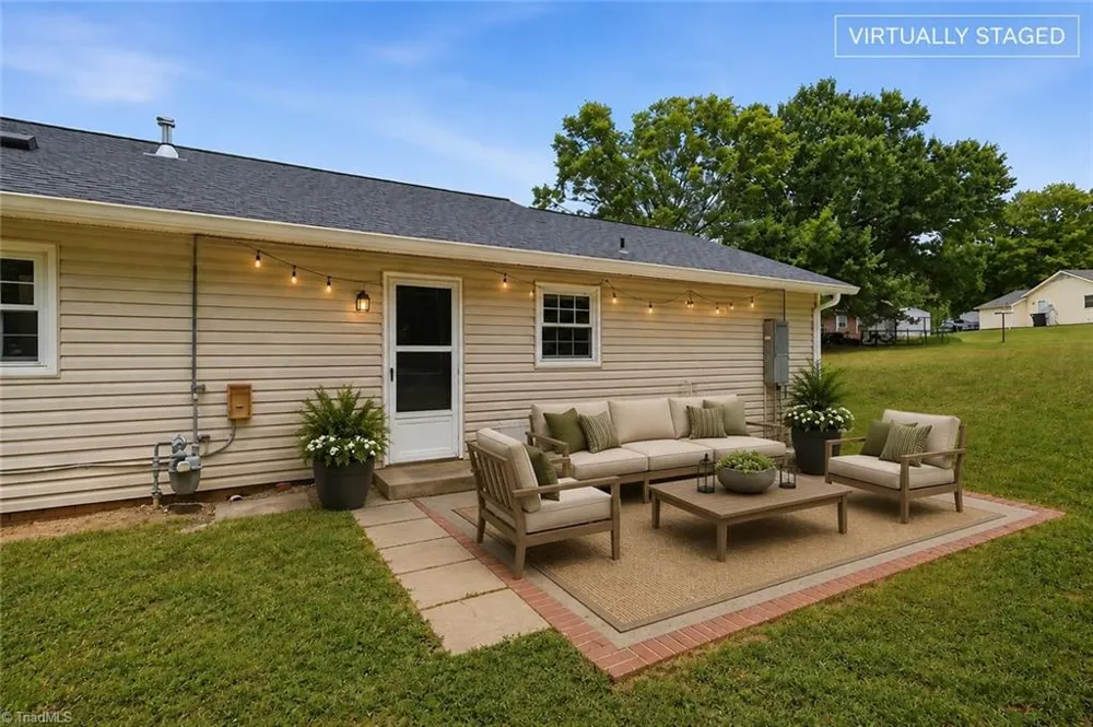 4105 Deer Track Court Winston-Salem, NC 27127