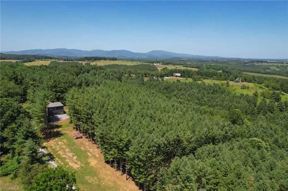 896 Alta Vista Lane Sparta, NC 28675
