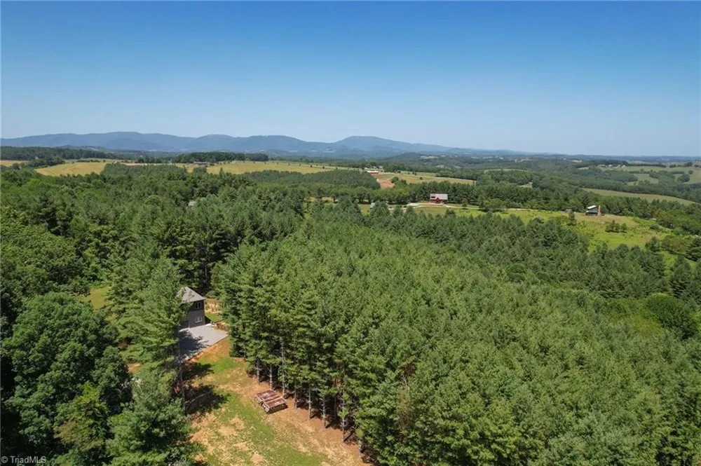 896 Alta Vista Lane Sparta, NC 28675