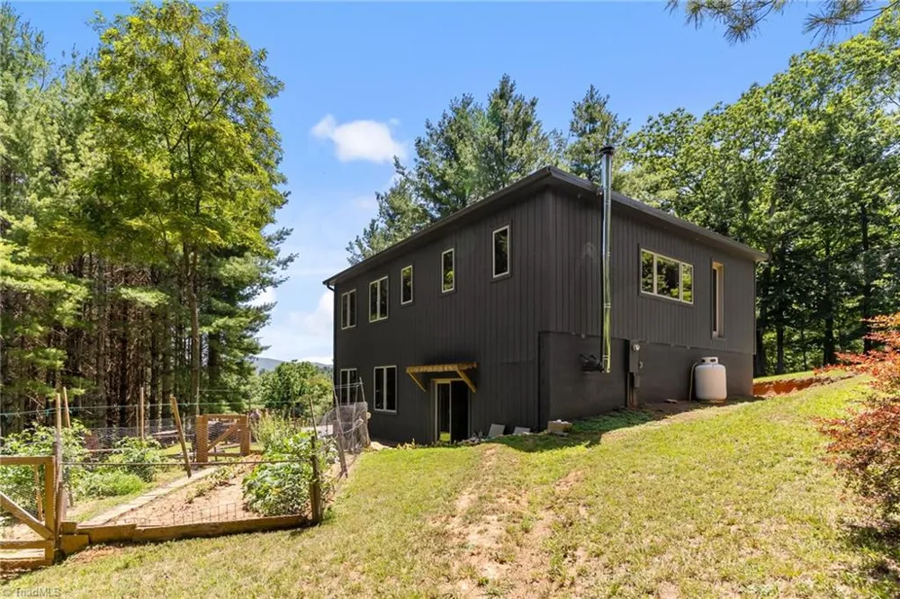 896 Alta Vista Lane Sparta, NC 28675