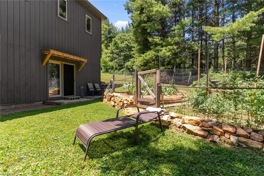 896 Alta Vista Lane Sparta, NC 28675