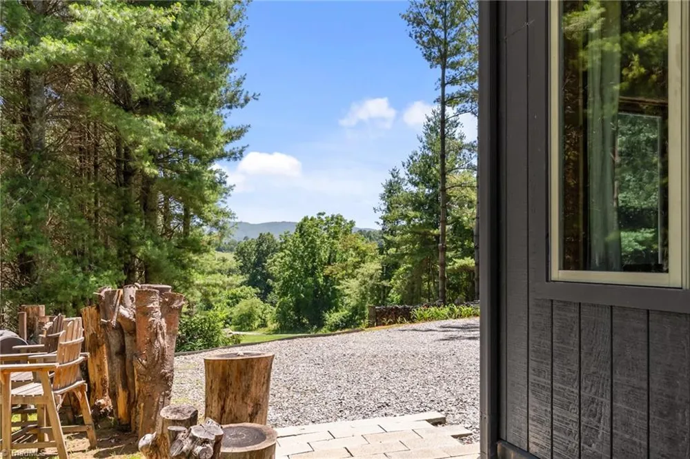 896 Alta Vista Lane Sparta, NC 28675