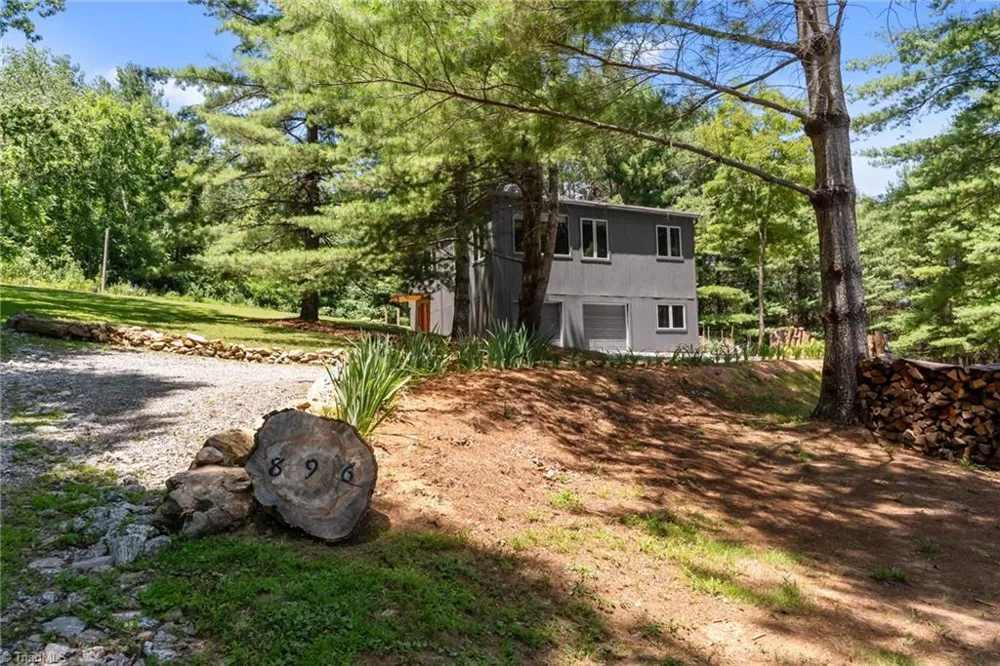 896 Alta Vista Lane Sparta, NC 28675