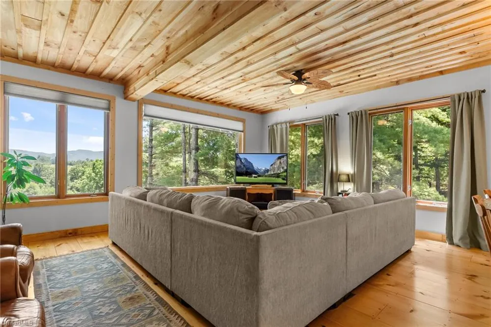 896 Alta Vista Lane Sparta, NC 28675