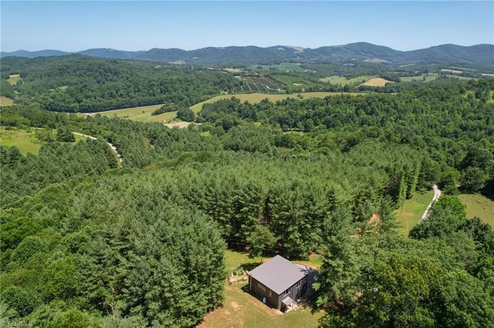 896 Alta Vista Lane Sparta, NC 28675