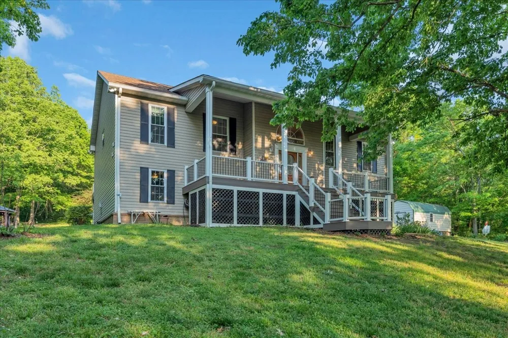 4679 Sparta Pike Watertown, TN 37184