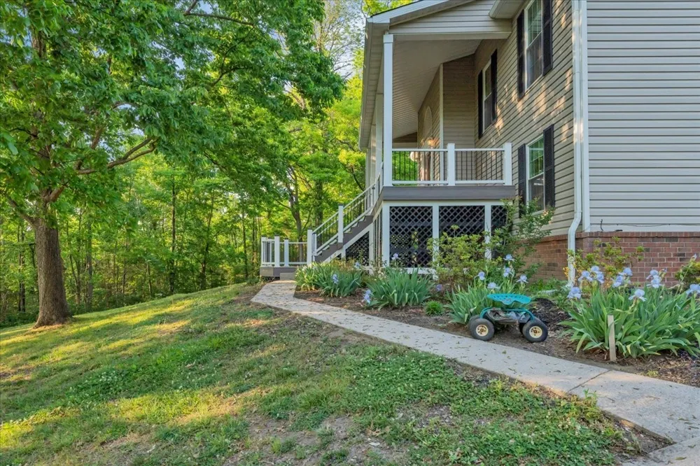 4679 Sparta Pike Watertown, TN 37184
