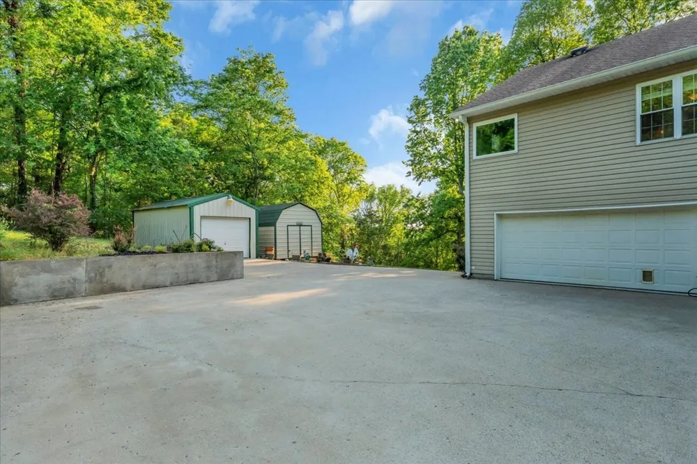 4679 Sparta Pike Watertown, TN 37184