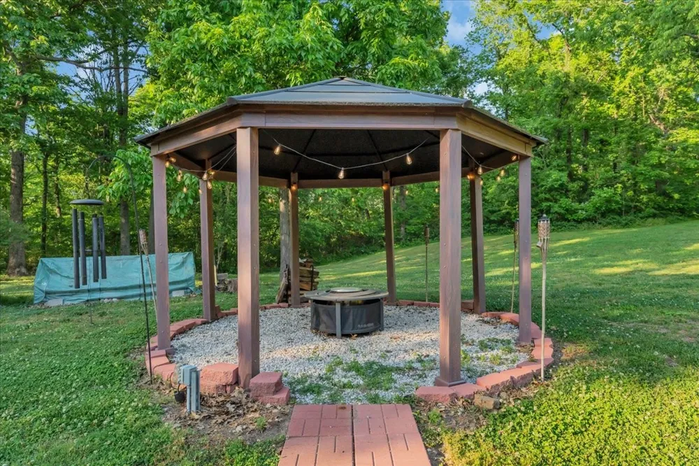 4679 Sparta Pike Watertown, TN 37184