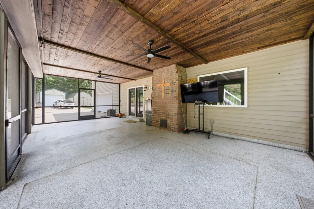 4679 Sparta Pike Watertown, TN 37184