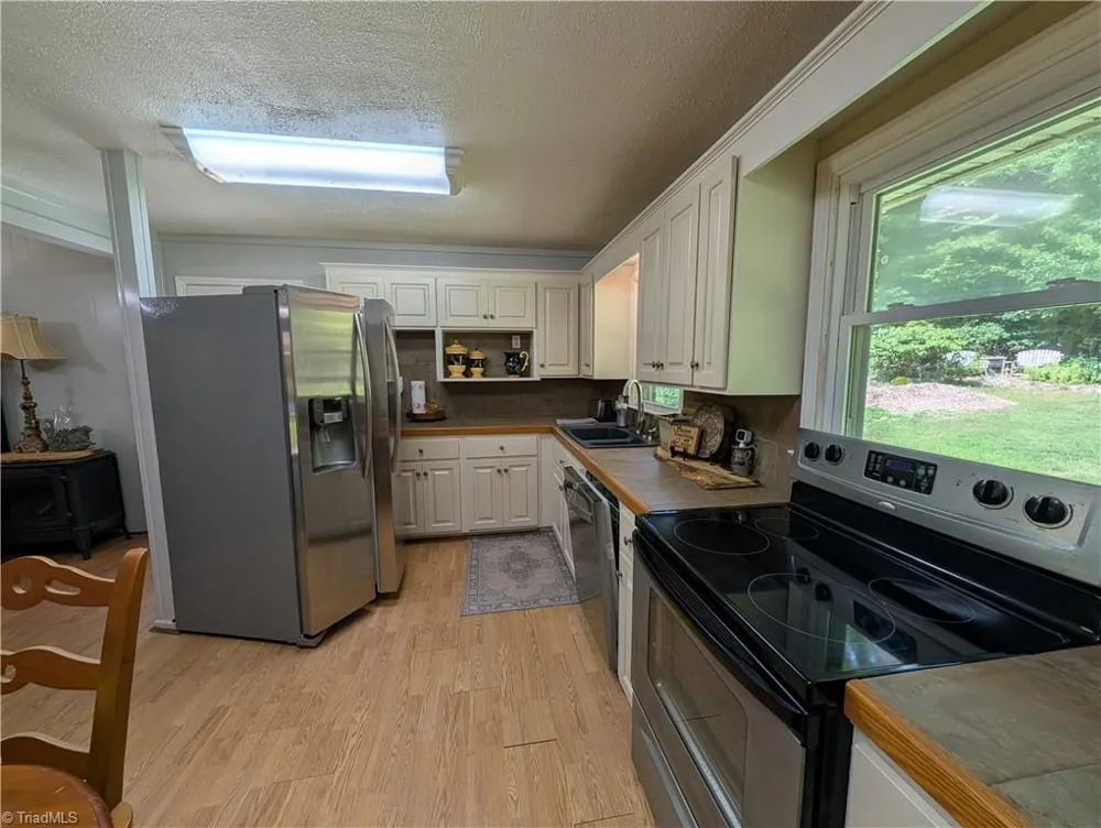 95 Glade Creek Road Sparta, NC 28675