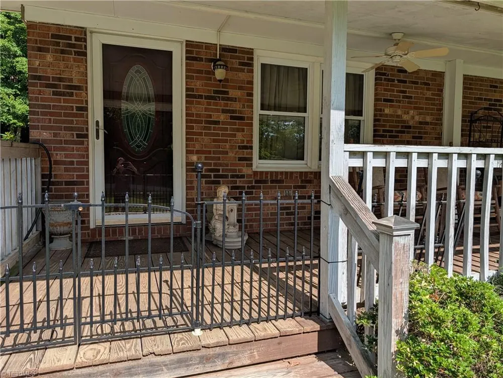 95 Glade Creek Road Sparta, NC 28675
