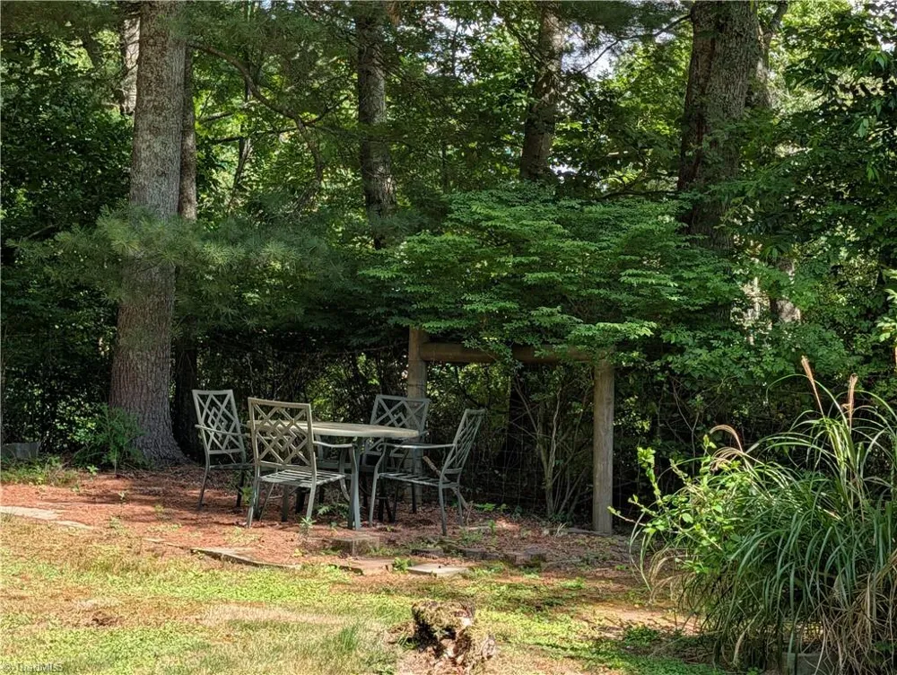95 Glade Creek Road Sparta, NC 28675