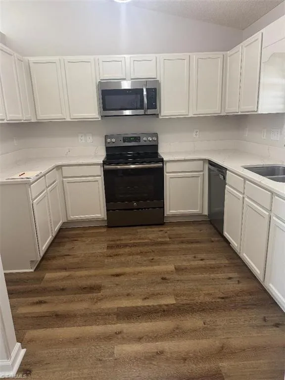 2101 Jefferson Court Archdale, NC 27263
