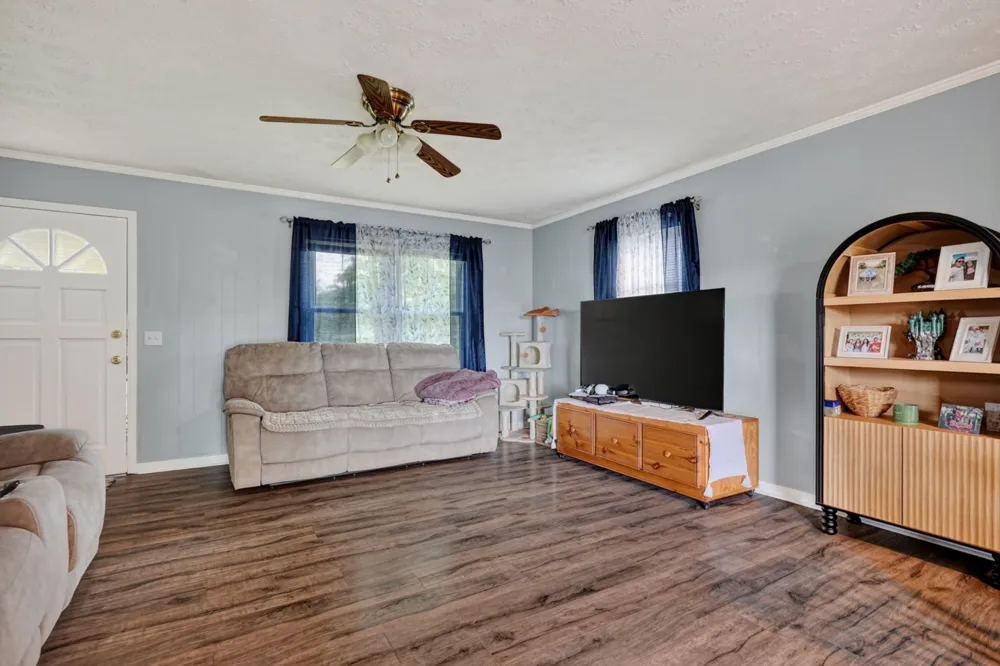 234 Jim Hennessee Rd Sparta, TN 38583