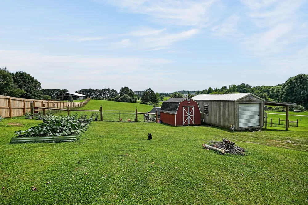 234 Jim Hennessee Rd Sparta, TN 38583