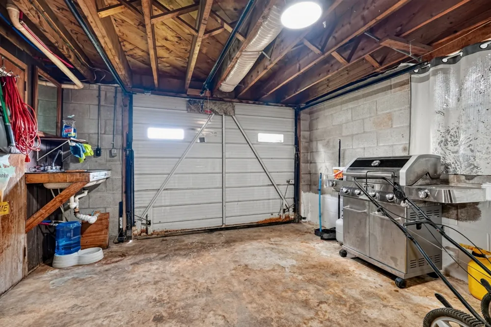 234 Jim Hennessee Rd Sparta, TN 38583