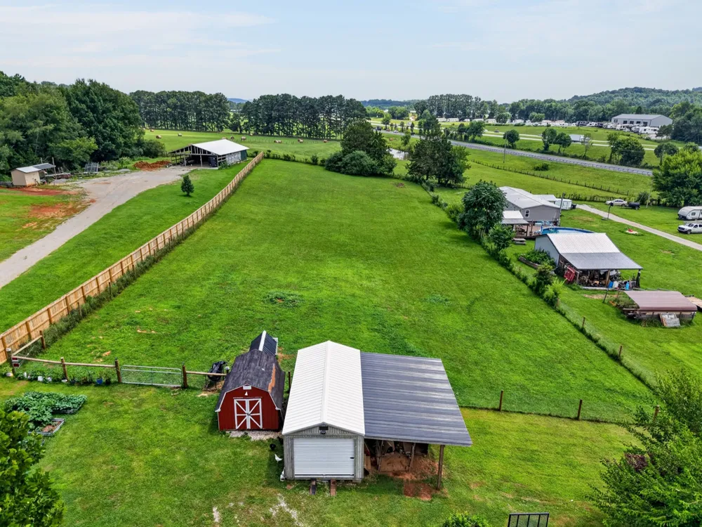 234 Jim Hennessee Rd Sparta, TN 38583