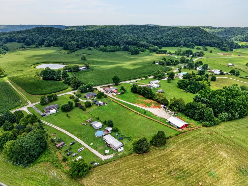 234 Jim Hennessee Rd Sparta, TN 38583